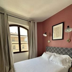 Une chambre de l'hôtel Belle Vue à Marseille